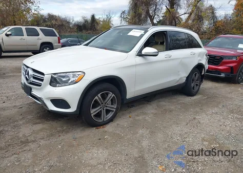 2017 Mercedes-Benz Glc 300 4Matic z USA, uszkodzony, nr VIN WDC0G4KB4HV009214
